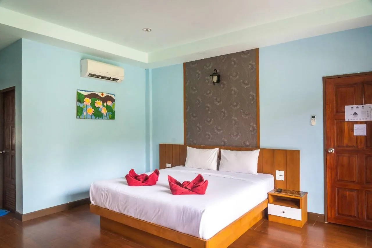 Chomview Resort Ko Lanta 3*,