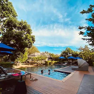 Perennial Semesteranläggning (resort) Nai Yang Beach