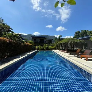 Station touristique Baan Chainarong, Ko Lanta